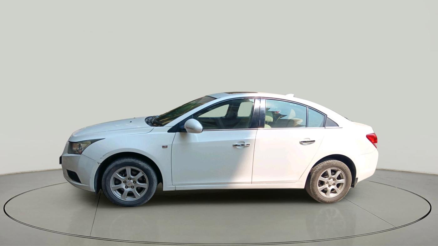 2011 Chevrolet Cruze LTZ AT, Diesel, Automatic, 97,193 km, exterior