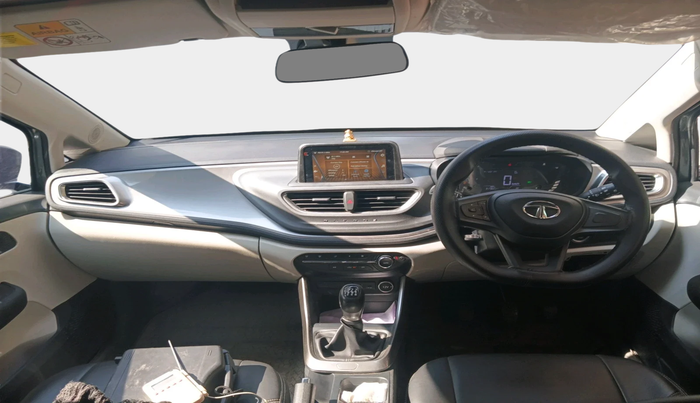 2023 Tata ALTROZ XZ CNG, Petrol, Manual, 31,782 km, interior