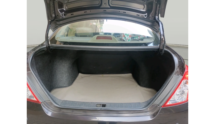 2015 Nissan Sunny XV CVT, Petrol, Automatic, 54,433 km, exterior