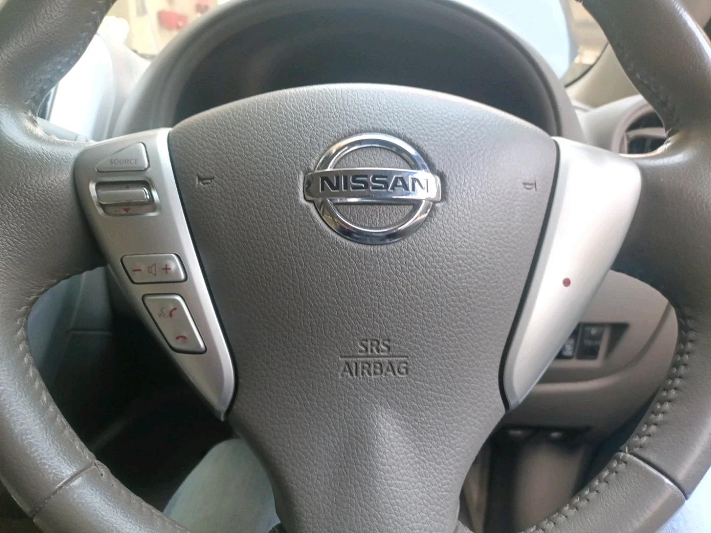 2015 Nissan Sunny XV CVT, Petrol, Automatic, 54,433 km, interior