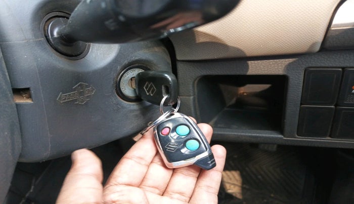 2011 Maruti Wagon R 1.0 LXI, Petrol, Manual, 1,41,070 km, interior