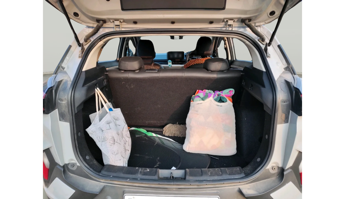 2025 Tata NEXON PURE SUNROOF 1.2 PETROL, Petrol, Manual, 8,775 km, exterior