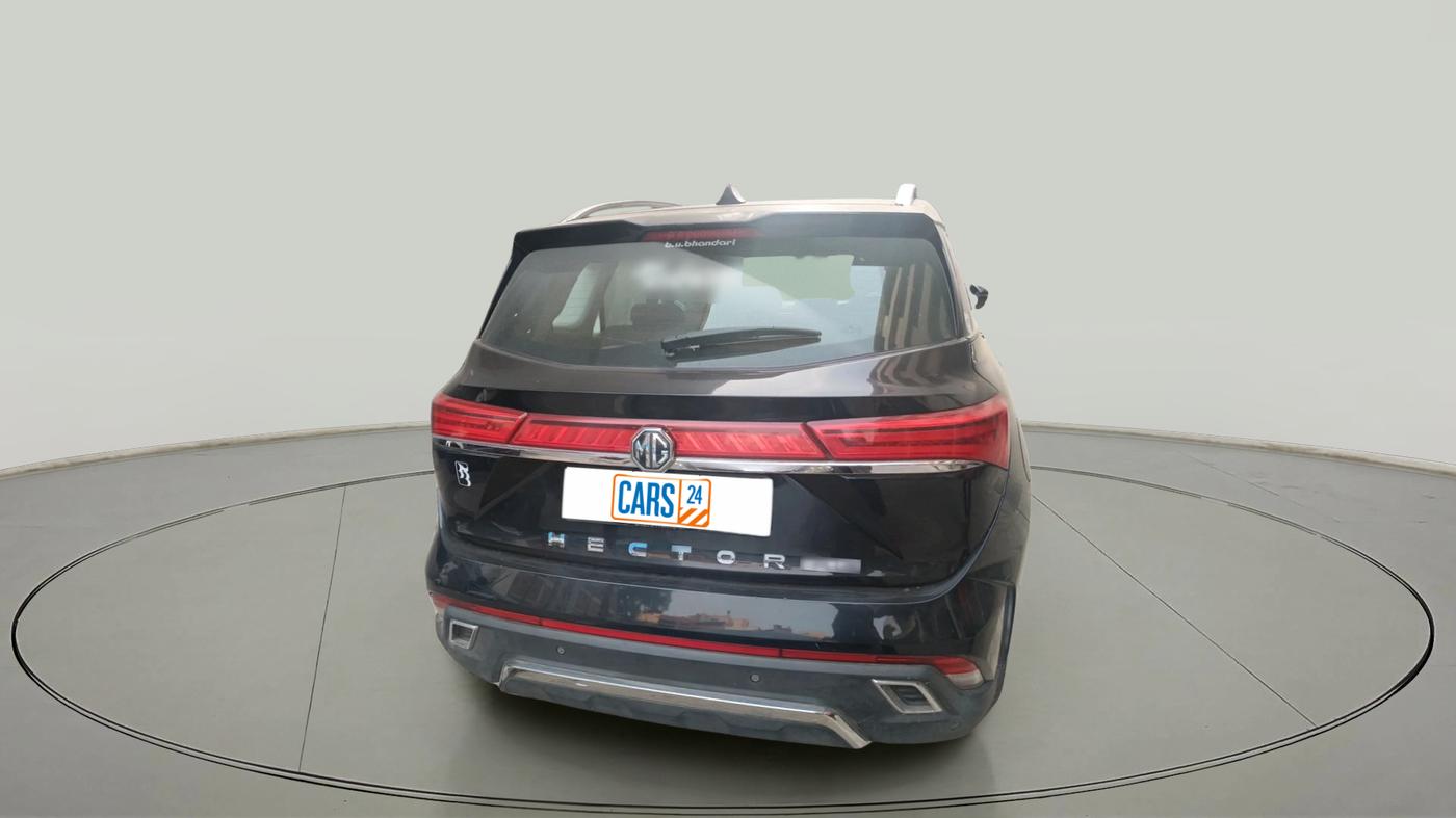 2024 MG HECTOR PLUS Select Pro 1.5 MT 7 STR, Petrol, Manual, 11,030 km, exterior