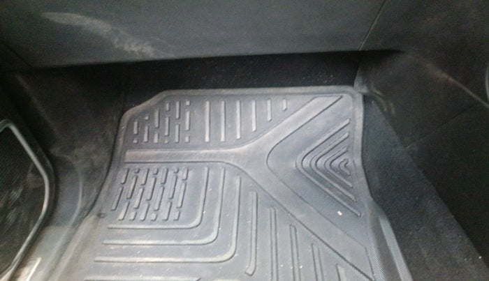 2024 MG HECTOR PLUS Select Pro 1.5 MT 7 STR, Petrol, Manual, 11,030 km, interior