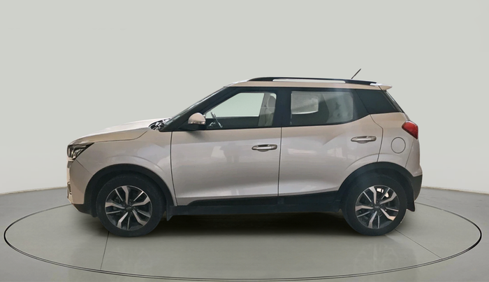 2021 Mahindra XUV300 W8 (O) 1.5 DIESEL, Diesel, Manual, 53,071 km, exterior