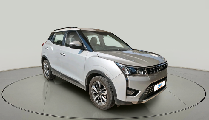 2021 Mahindra XUV300 W8 (O) 1.5 DIESEL, Diesel, Manual, 53,071 km, exterior
