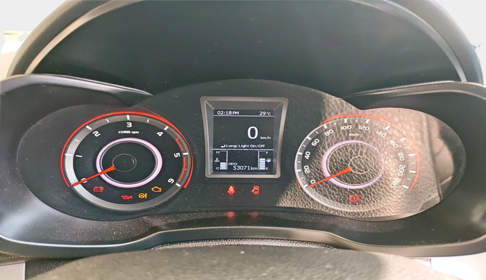 2021 Mahindra XUV300 W8 (O) 1.5 DIESEL, Diesel, Manual, 53,071 km, interior