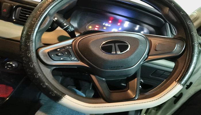 2025 Tata PUNCH Adventure Plus iCNG, Petrol, Manual, 32,888 km, interior