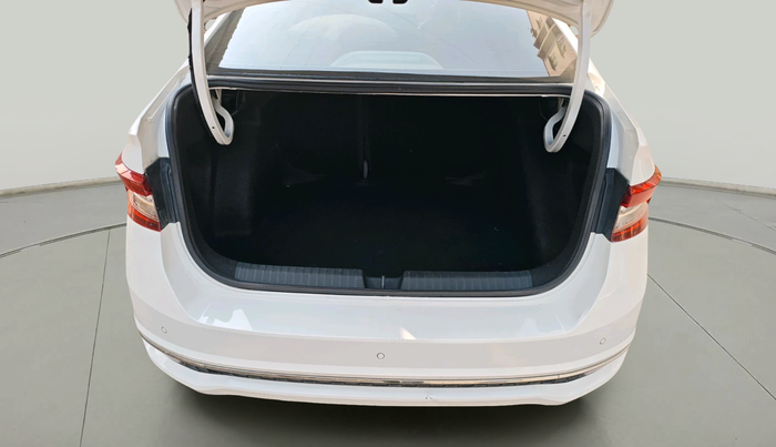 2023 Skoda SLAVIA STYLE 1.0L TSI AT, Petrol, Automatic, 39,400 km, exterior