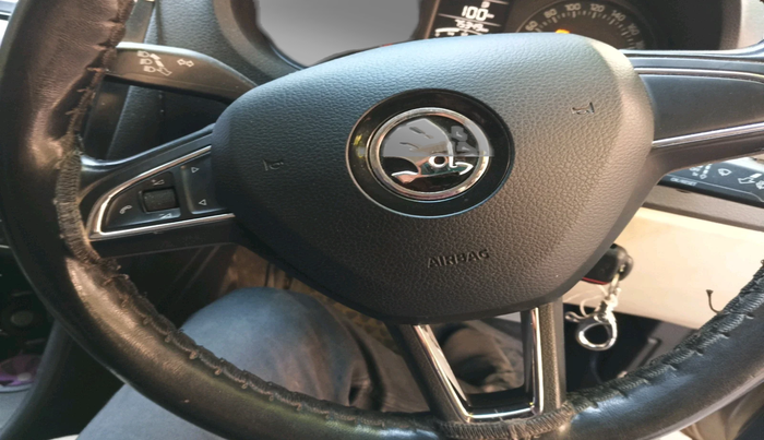 2017 Skoda Rapid AMBITION 1.6 MPI MT, Petrol, Manual, 75,349 km, interior