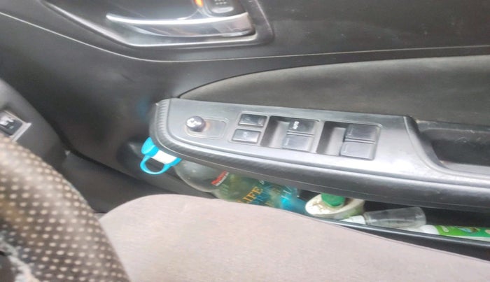 2018 Maruti Swift VXI, Petrol, Manual, 1,34,932 km, interior