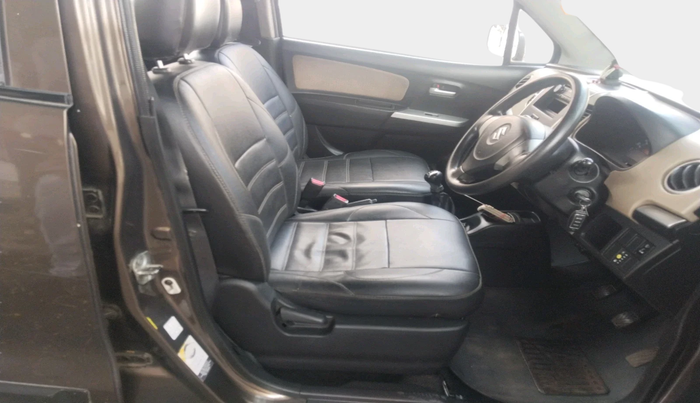 2017 Maruti Wagon R 1.0 LXI CNG, Petrol, Manual, 1,01,695 km, interior