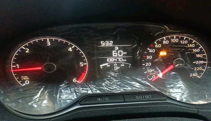 2014 Volkswagen Polo HIGHLINE1.5L, Diesel, Manual, 1,08,470 km, interior