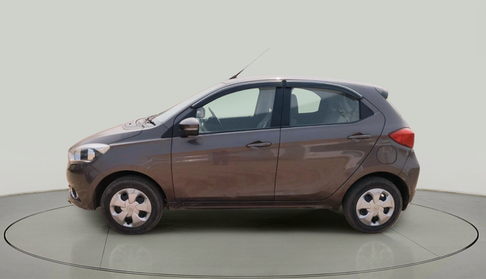 2016 Tata Tiago XZ PETROL, Petrol, Manual, 54,457 km, exterior