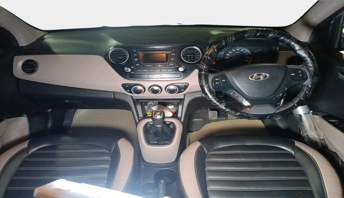 2015 Hyundai Xcent S (O) 1.2, Petrol, Manual, 1,08,769 km, interior