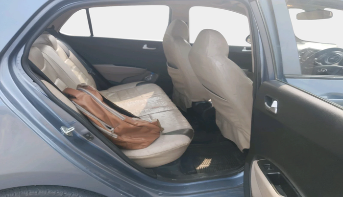 2015 Hyundai Grand i10 SPORTZ 1.2 KAPPA VTVT, Petrol, Manual, 55,990 km, interior