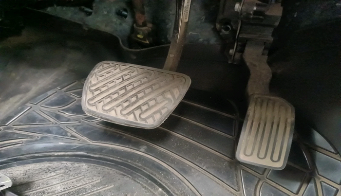 2014 Nissan Micra XV CVT, Petrol, Automatic, 68,803 km, interior