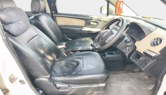2017 Maruti Wagon R 1.0 LXI CNG, Petrol, Manual, 1,15,588 km, interior
