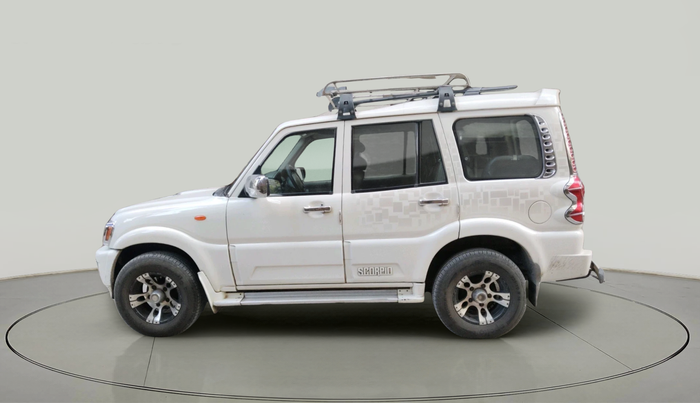 2013 Mahindra Scorpio SLE, Diesel, Manual, 1,45,176 km, exterior