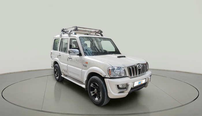 2013 Mahindra Scorpio SLE, Diesel, Manual, 1,45,176 km, exterior