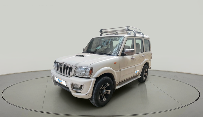 2013 Mahindra Scorpio SLE, Diesel, Manual, 1,45,176 km, exterior