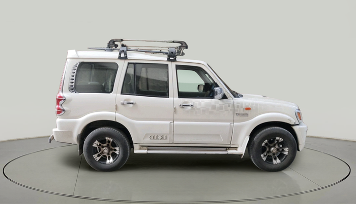 2013 Mahindra Scorpio SLE, Diesel, Manual, 1,45,176 km, exterior