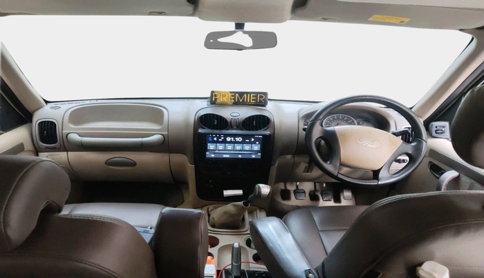 2013 Mahindra Scorpio SLE, Diesel, Manual, 1,45,176 km, interior