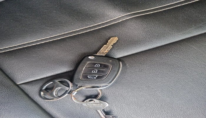 2019 Hyundai VENUE S 1.2, Petrol, Manual, 79,298 km, interior