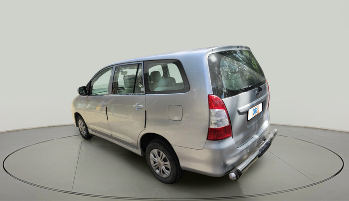 2013 Toyota Innova 2.5 GX 8 STR, Diesel, Manual, 2,33,461 km, exterior