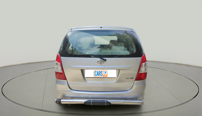 2013 Toyota Innova 2.5 GX 8 STR, Diesel, Manual, 2,33,461 km, exterior