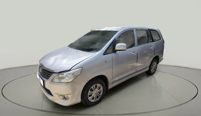 2013 Toyota Innova 2.5 GX 8 STR, Diesel, Manual, 2,33,461 km, exterior