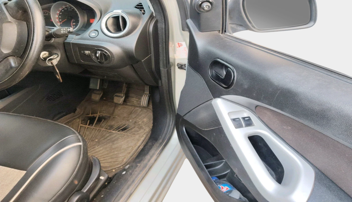 2012 Ford Figo TITANIUM 1.4 DIESEL, Diesel, Manual, 63,398 km, interior