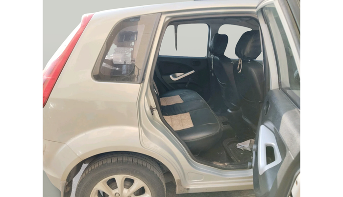 2012 Ford Figo TITANIUM 1.4 DIESEL, Diesel, Manual, 63,398 km, interior