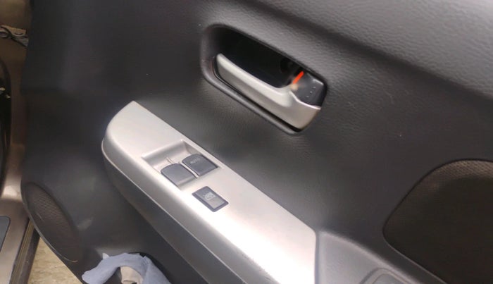 2011 Maruti Wagon R 1.0 LXI, Petrol, Manual, 72,254 km, interior