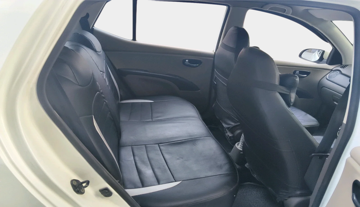 2013 Hyundai i10 SPORTZ 1.2, Petrol, Manual, 45,223 km, interior