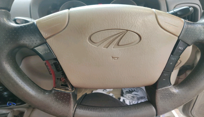 2010 Mahindra Scorpio VLX 2WD, Diesel, Manual, 27,632 km, interior