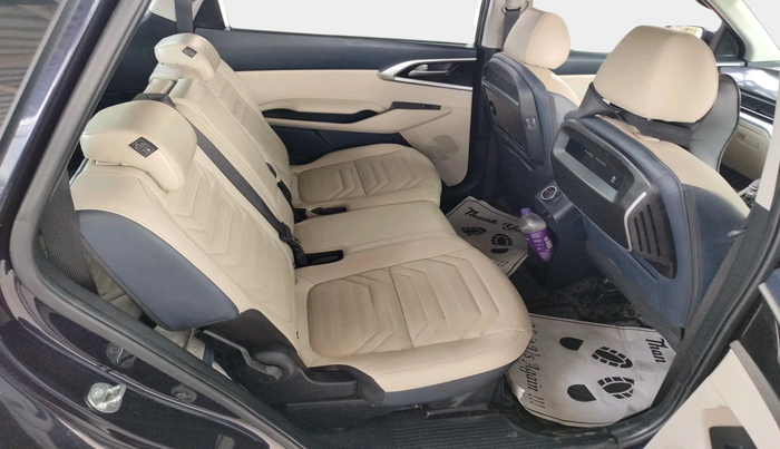 2024 KIA CARENS  LUXURY (O)1.5 TURBO DCT 7 STR, Petrol, Automatic, 10,022 km, interior