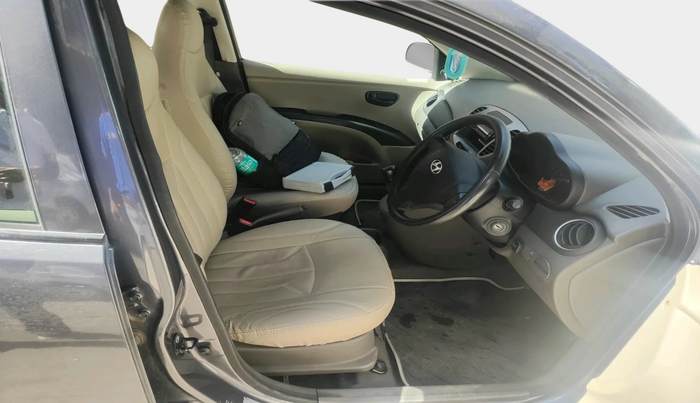 2015 Hyundai i10 MAGNA 1.1, Petrol, Manual, 64,796 km, interior