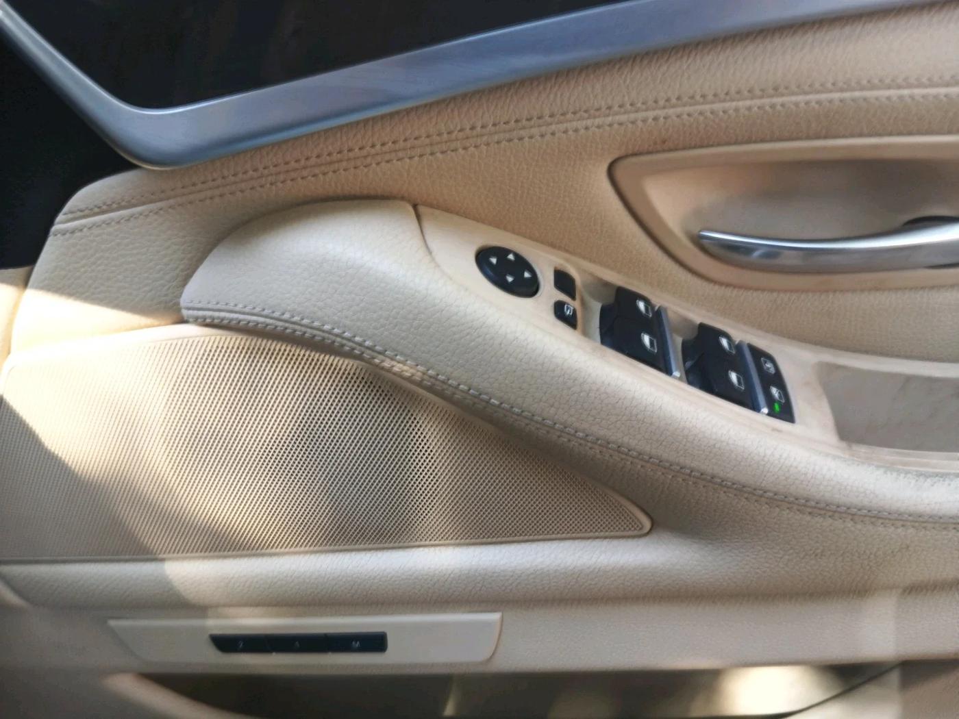 2012 BMW 5 Series 520D 2.0, Diesel, Automatic, 71,849 km, interior