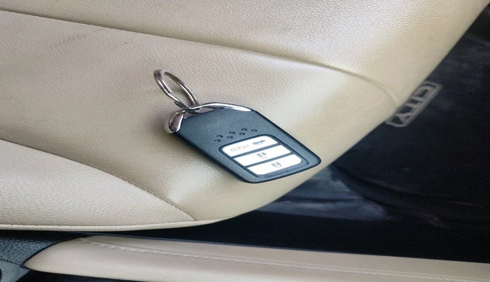 2021 Honda City 1.5L I-VTEC ZX, Petrol, Manual, 35,643 km, interior