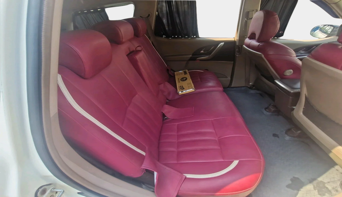 2012 Mahindra XUV500 W6, Diesel, Manual, 1,40,905 km, interior