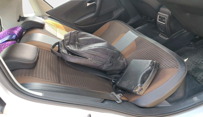 2018 Volkswagen Polo HIGHLINE PLUS 1.2(16 ALLOY, Petrol, Manual, 34,505 km, interior