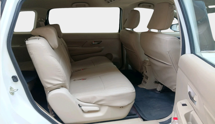 2024 Maruti Ertiga ZXI (O) CNG, Petrol, Manual, 20,605 km, interior