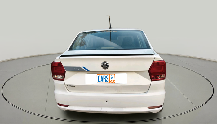 2017 Volkswagen Ameo COMFORTLINE 1.2L, Petrol, Manual, 1,05,831 km, exterior