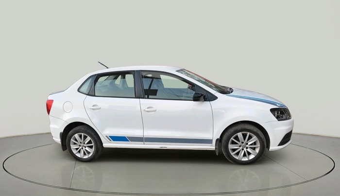 2017 Volkswagen Ameo COMFORTLINE 1.2L, Petrol, Manual, 1,05,831 km, exterior