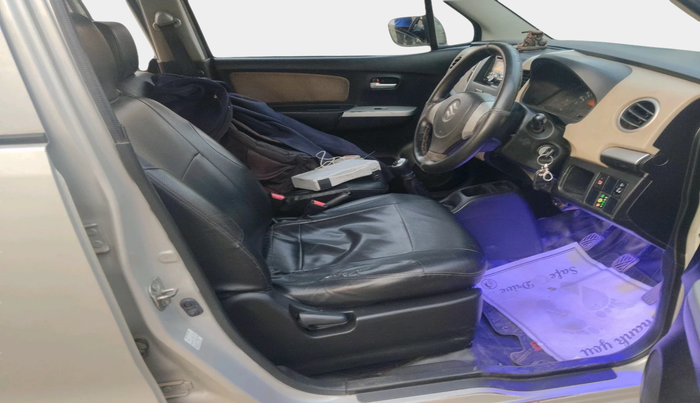2018 Maruti Wagon R 1.0 LXI CNG, Petrol, Manual, 1,25,523 km, interior