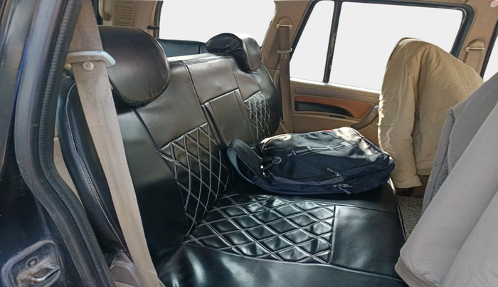 2010 Mahindra Scorpio SLE, Diesel, Manual, 2,04,313 km, interior