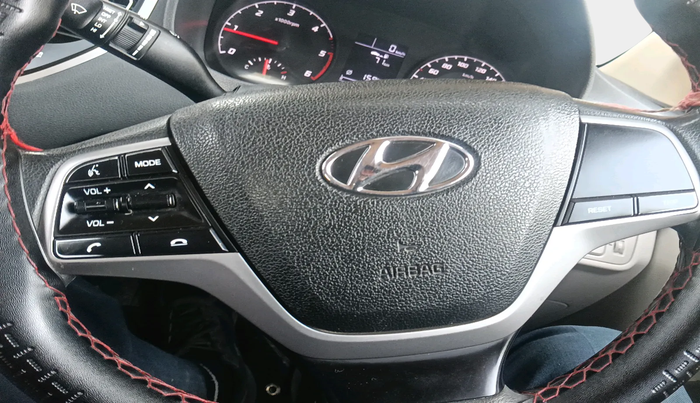 2022 Hyundai Verna S PLUS 1.5 CRDI, Diesel, Manual, 1,00,282 km, interior