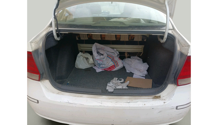 2010 Volkswagen Vento TRENDLINE 1.6, Petrol, Manual, 84,862 km, exterior