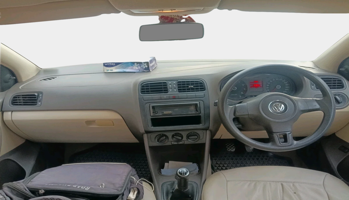 2010 Volkswagen Vento TRENDLINE 1.6, Petrol, Manual, 84,862 km, interior